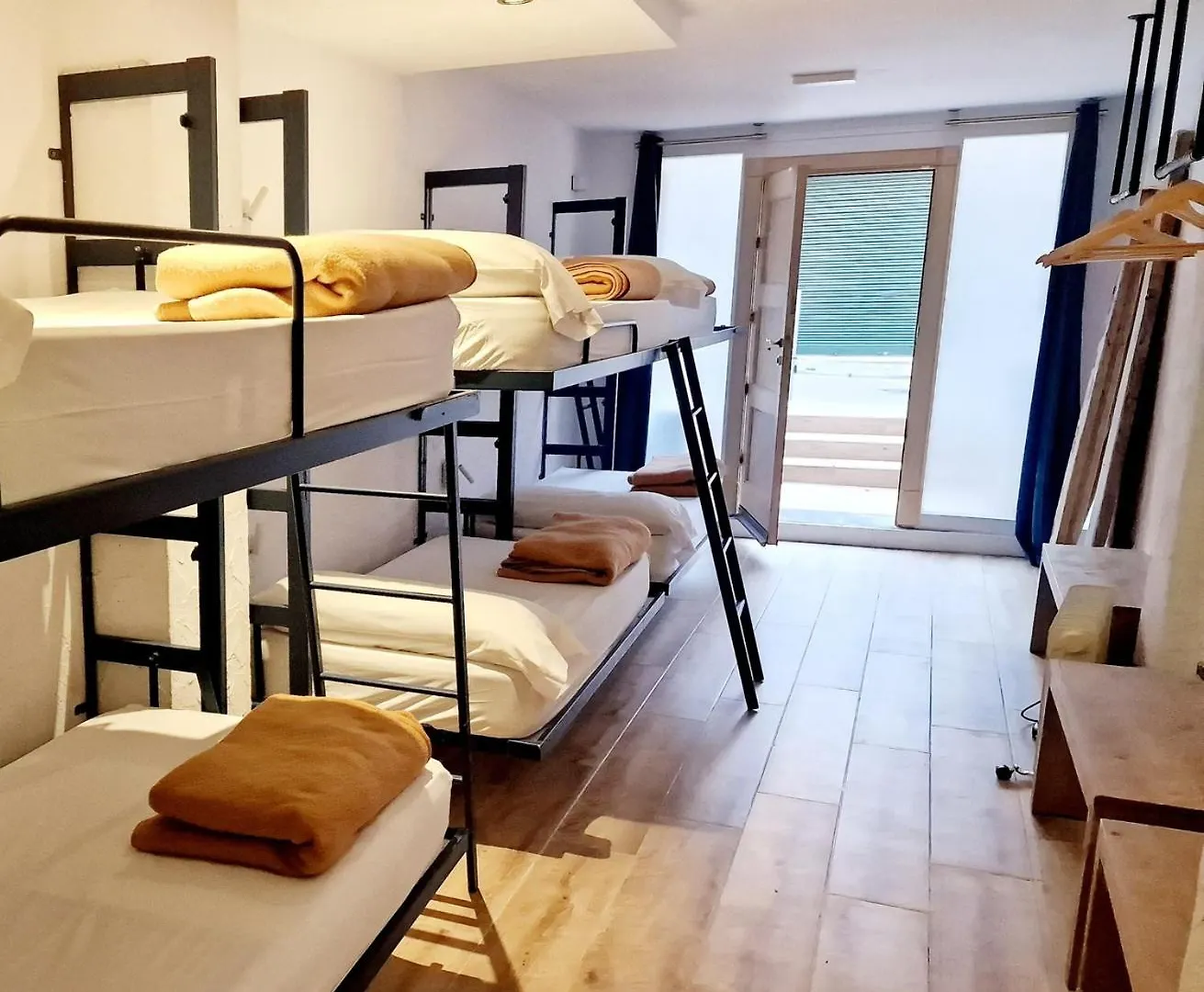 Y Hostel - Albergue Juvenil Palma de Mallorca