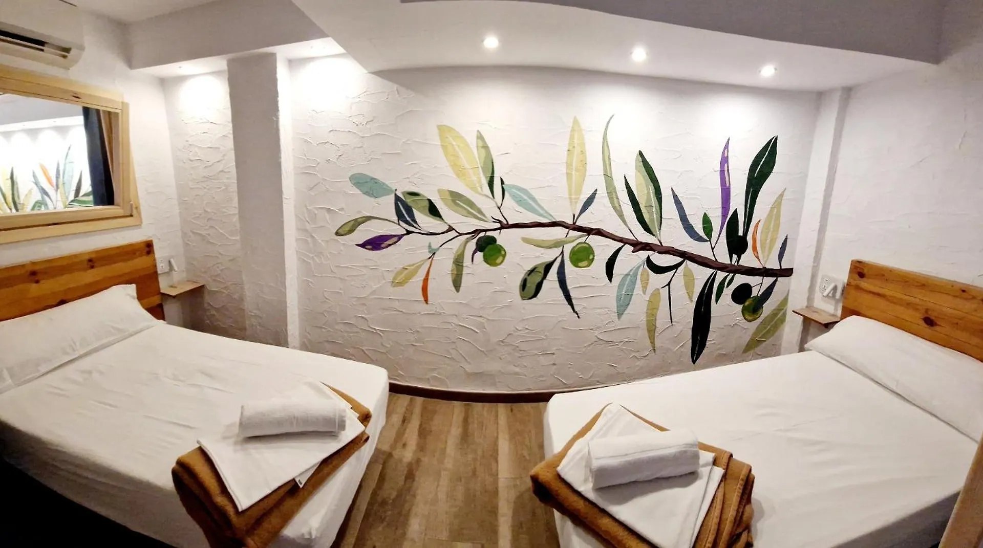 Y Hostel - Albergue Juvenil Palma de Mallorca 0*,  Spain